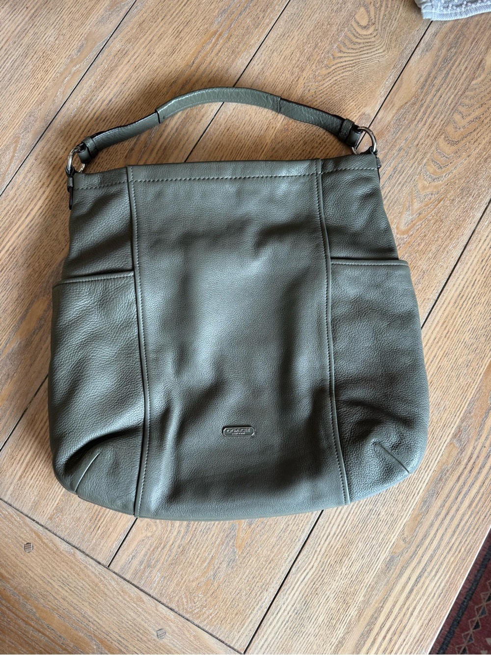 Coach Olive Leather Shoulder Hobo Bag